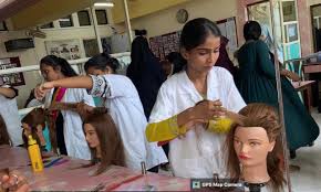Diploma in Hair & Skin Care (VBT00023)